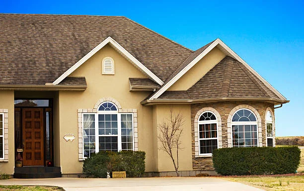 good looking house with a good looking roof after choosing to replace your roof before fall in Georgia
